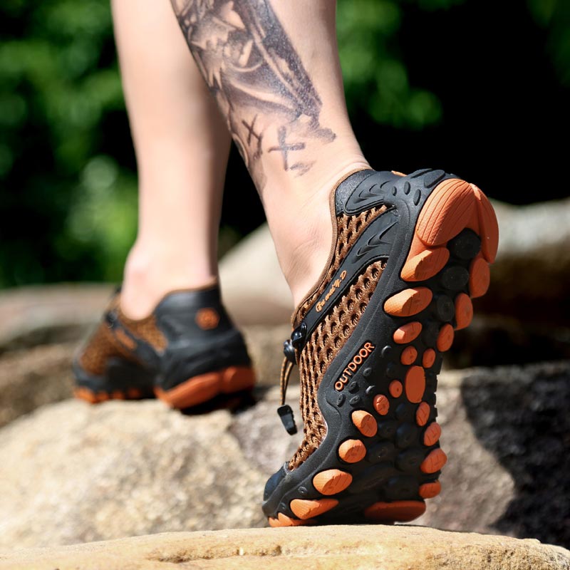 Street Fashion Online Shopping - Trekking Gunung Sepatu Olahraga Pria Basket