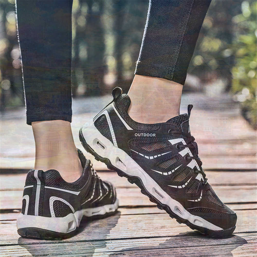 Sepatu Tenis Perak Ujung Bulat - Street Fashion Outfit Girl ulasan dan harga
