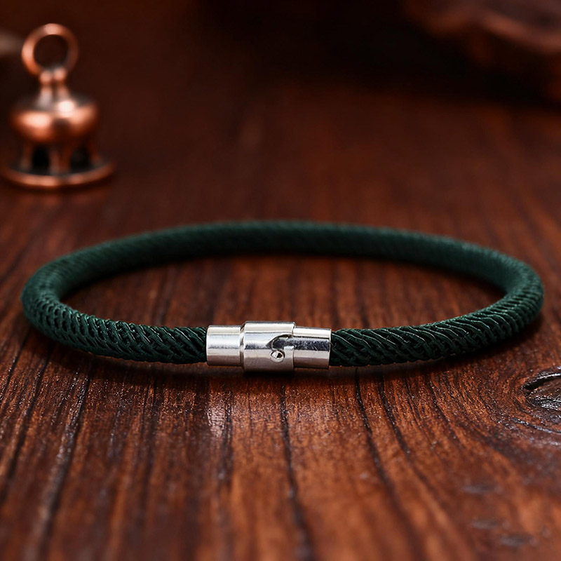 Gelang Tali Rajut Buatan Tanga - Street Fashion Of Milan ulasan dan harga