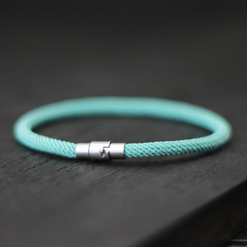 Gelang Tali Rajut Buatan Tanga - Street Fashion Of Milan ulasan dan harga